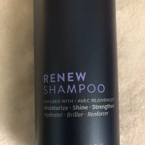 MONAT Renewing Shampoo